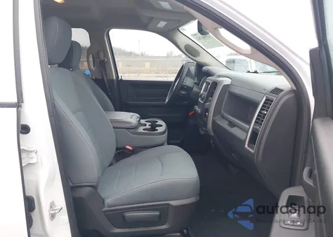 2016 Ram 1500 Express z USA, uszkodzony, nr VIN 1C6RR7FT4GS372633